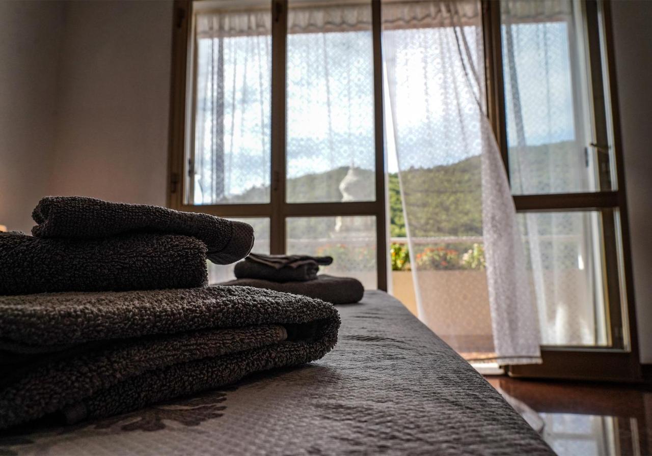 Agriturismo La Rocca Сан Бартоломео ал Маре Екстериор снимка